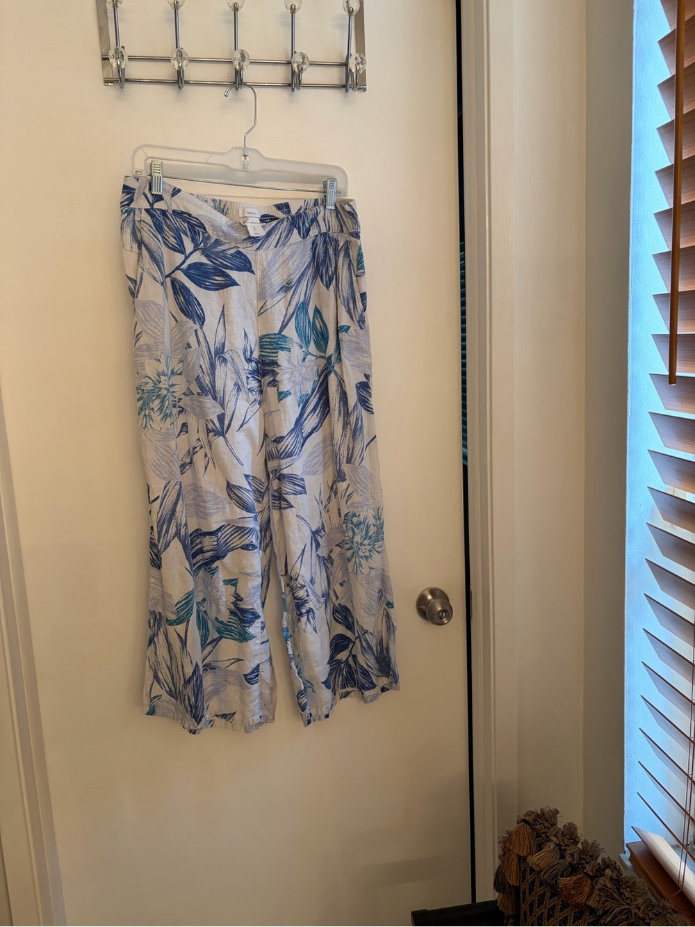 C&C California Cream Linen Pants with Blue Botanical Print